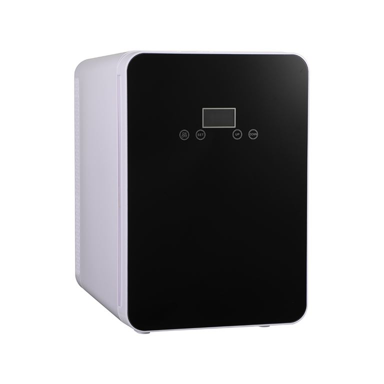 240624154006660 Mini Ψυγείο Ηλεκτρικό TempMaster Λευκό 10 ltr με Μαύρο Γυαλί Ψηφιακή Ένδειξη Θερμοκρασίας - Image 1